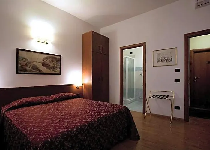 Domus Appia 154 Oda ve Kahvaltı 4*